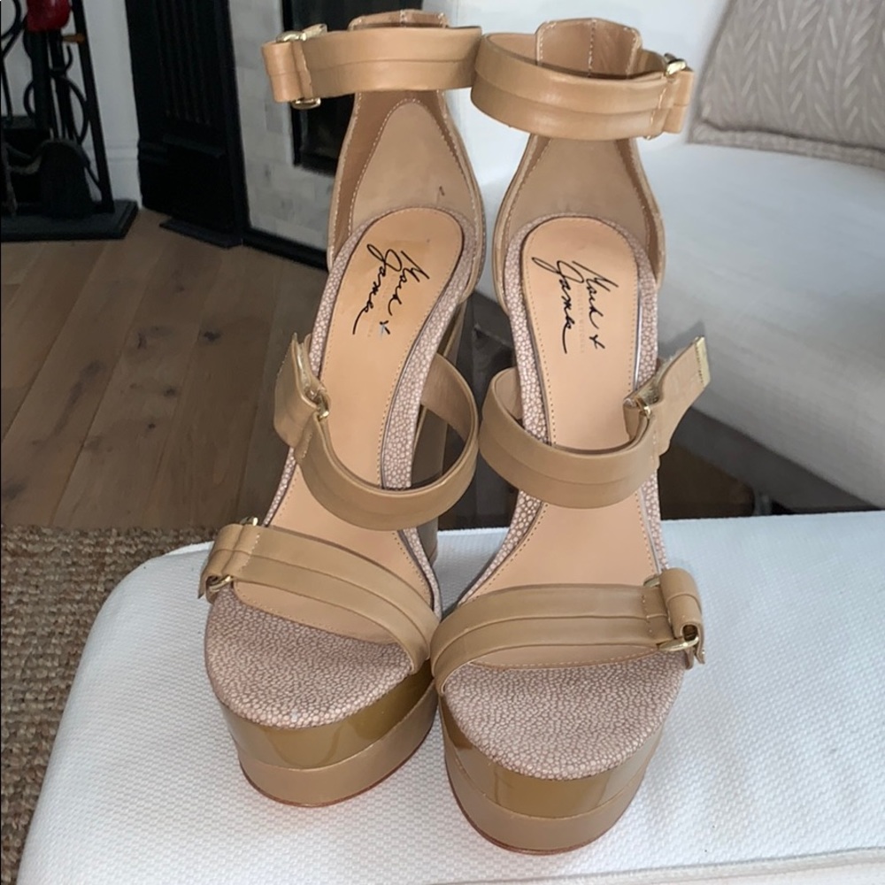 Mark & James Badgley Mischka MILLY Wedge platform